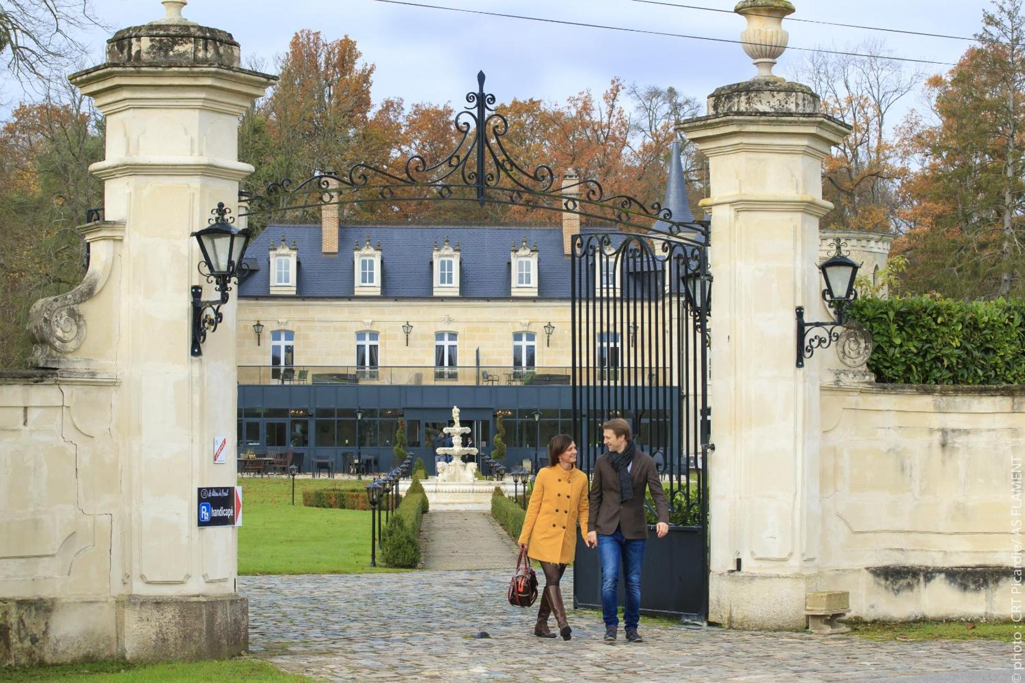 Chateau De Breuil Bed & Breakfast Bruyeres-et-Montberault Exterior photo