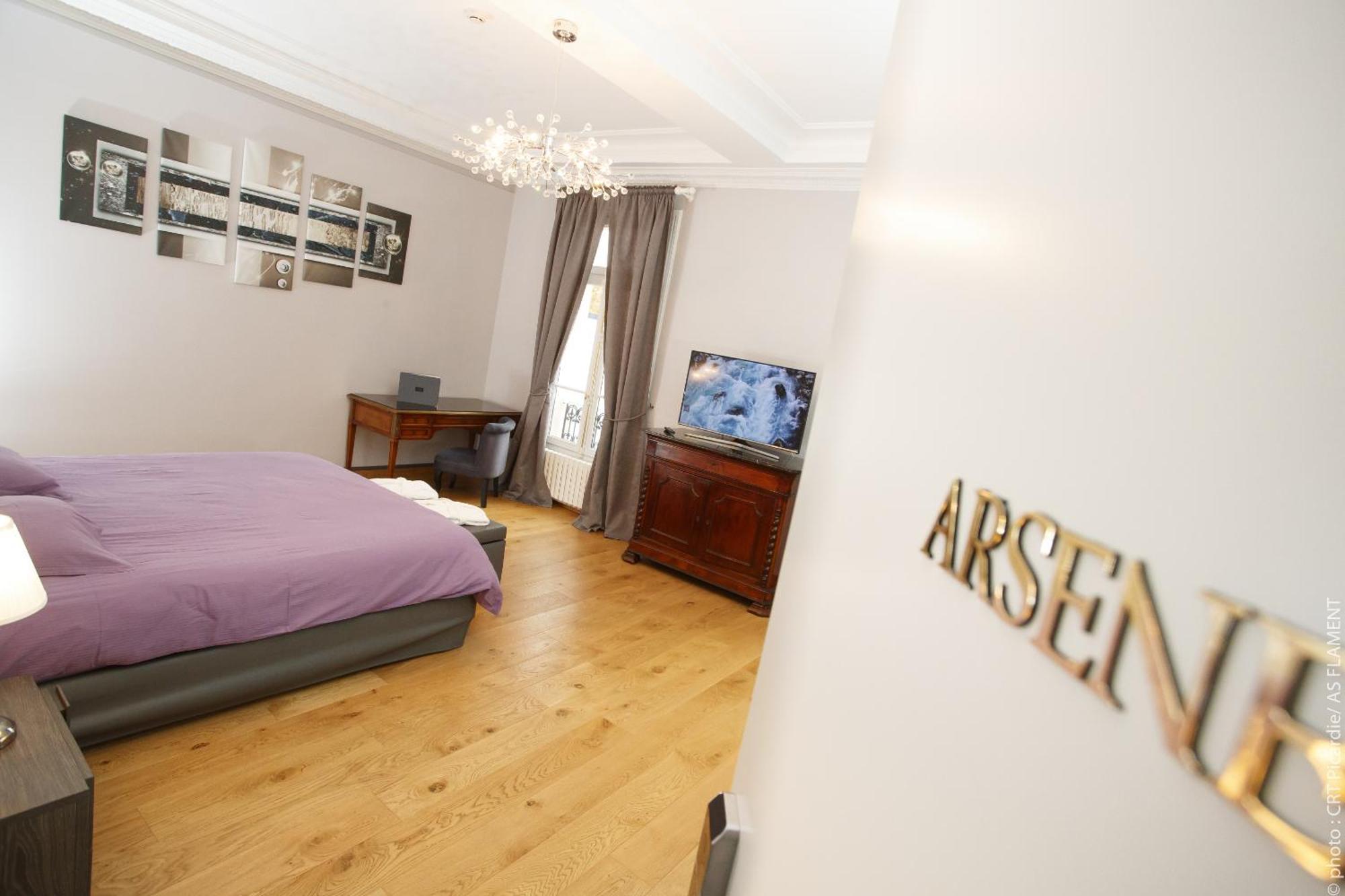Chateau De Breuil Bed & Breakfast Bruyeres-et-Montberault Room photo