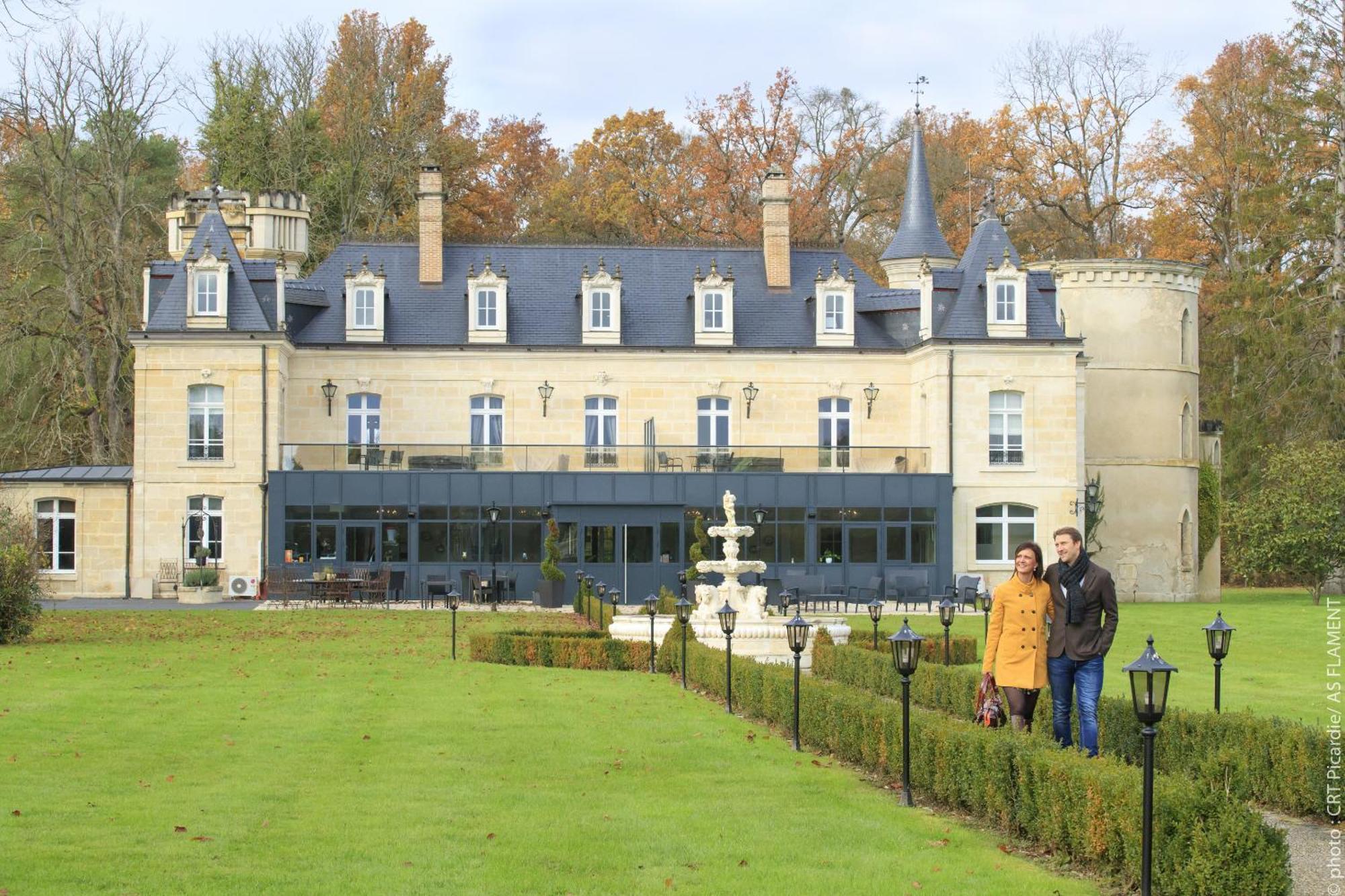 Chateau De Breuil Bed & Breakfast Bruyeres-et-Montberault Exterior photo